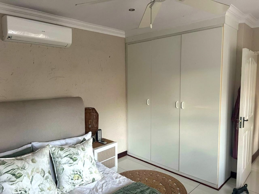 4 Bedroom Property for Sale in Caribbean Beach Club North West